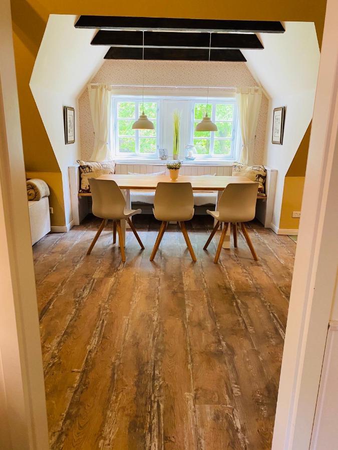 Lindenhof Apartment *